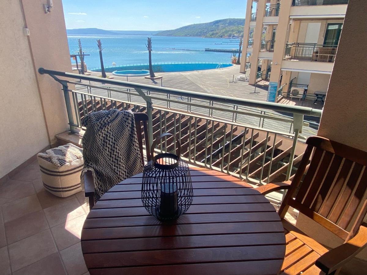Port Balchik Apartment Ngoại thất bức ảnh